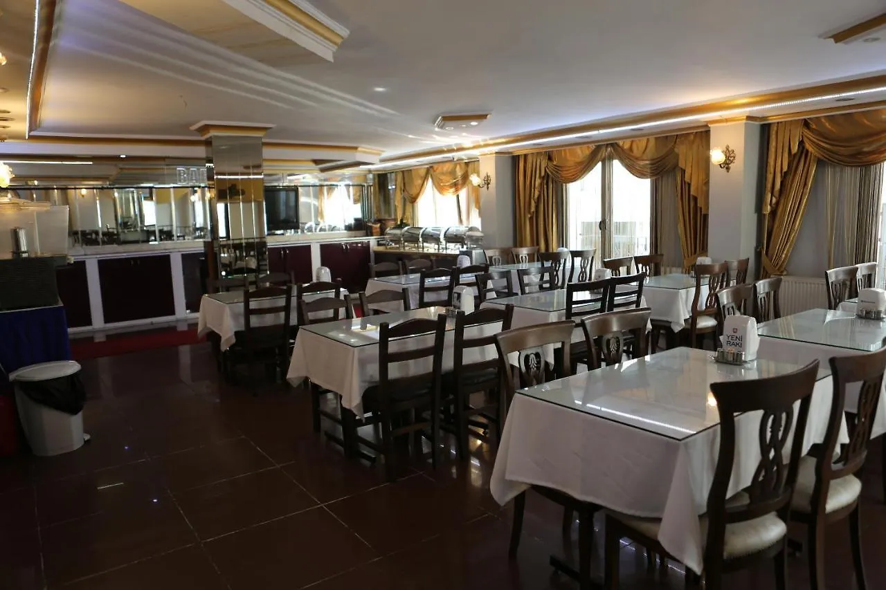 Grand Lara Hotel İstanbul 2*,