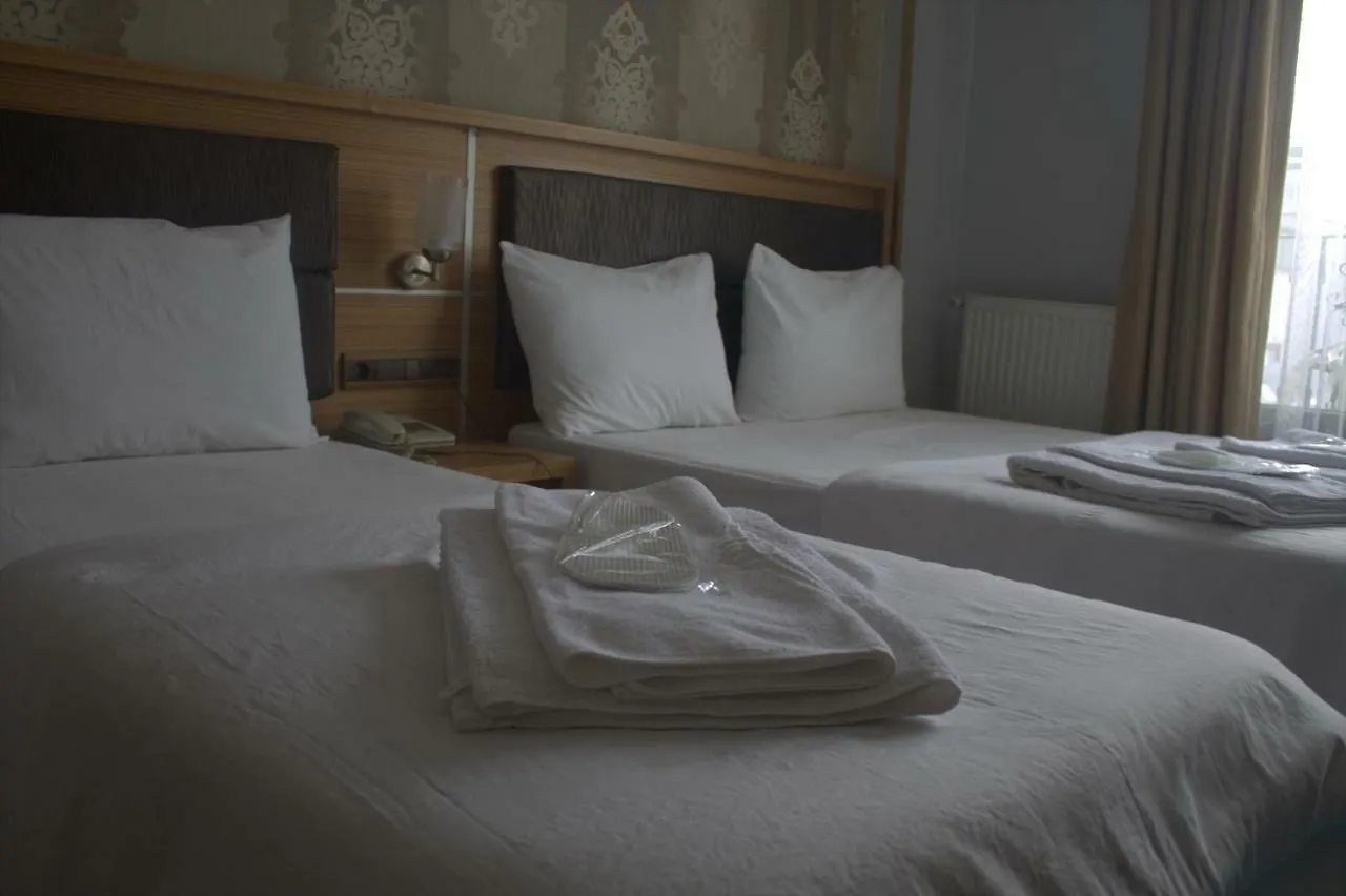 Grand Lara Hotel İstanbul 2*,  Türkiye