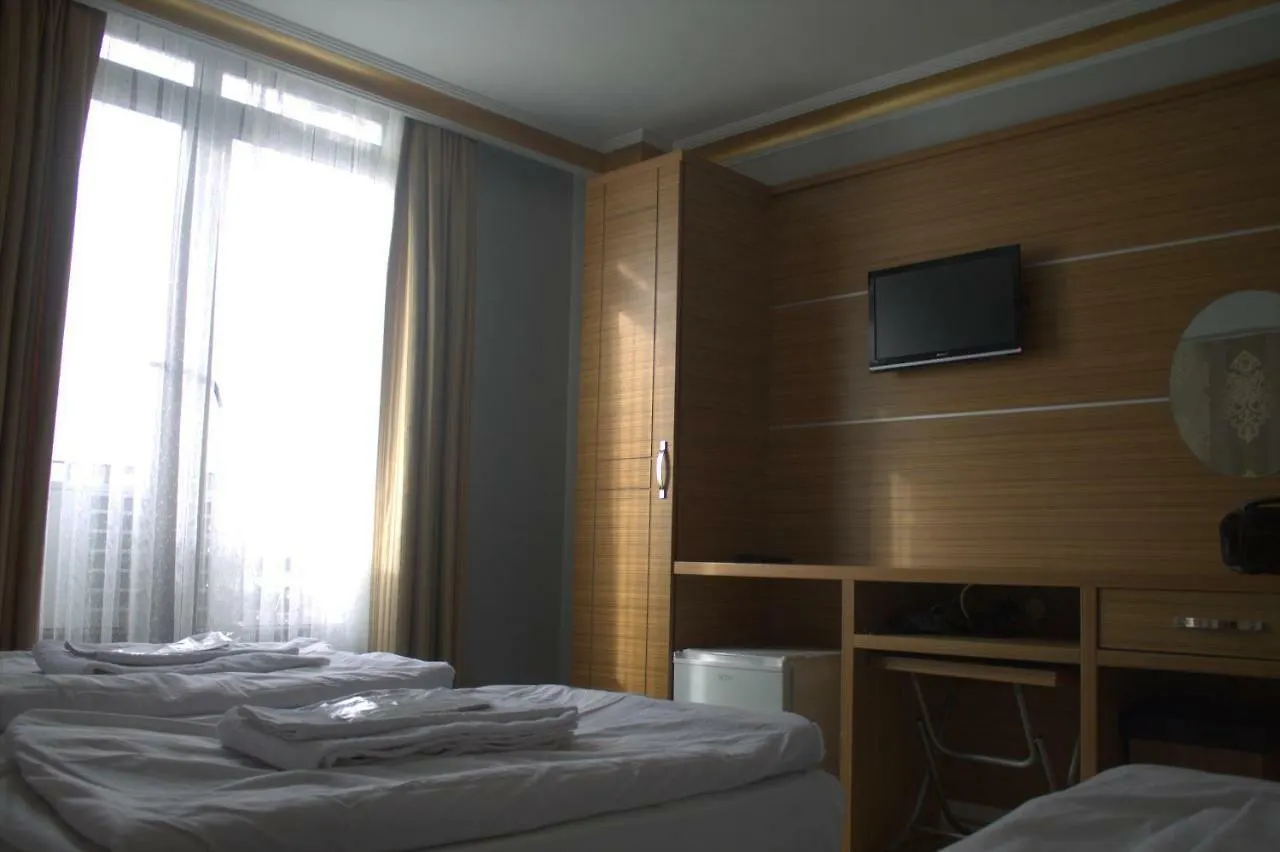 Grand Lara Hotel İstanbul